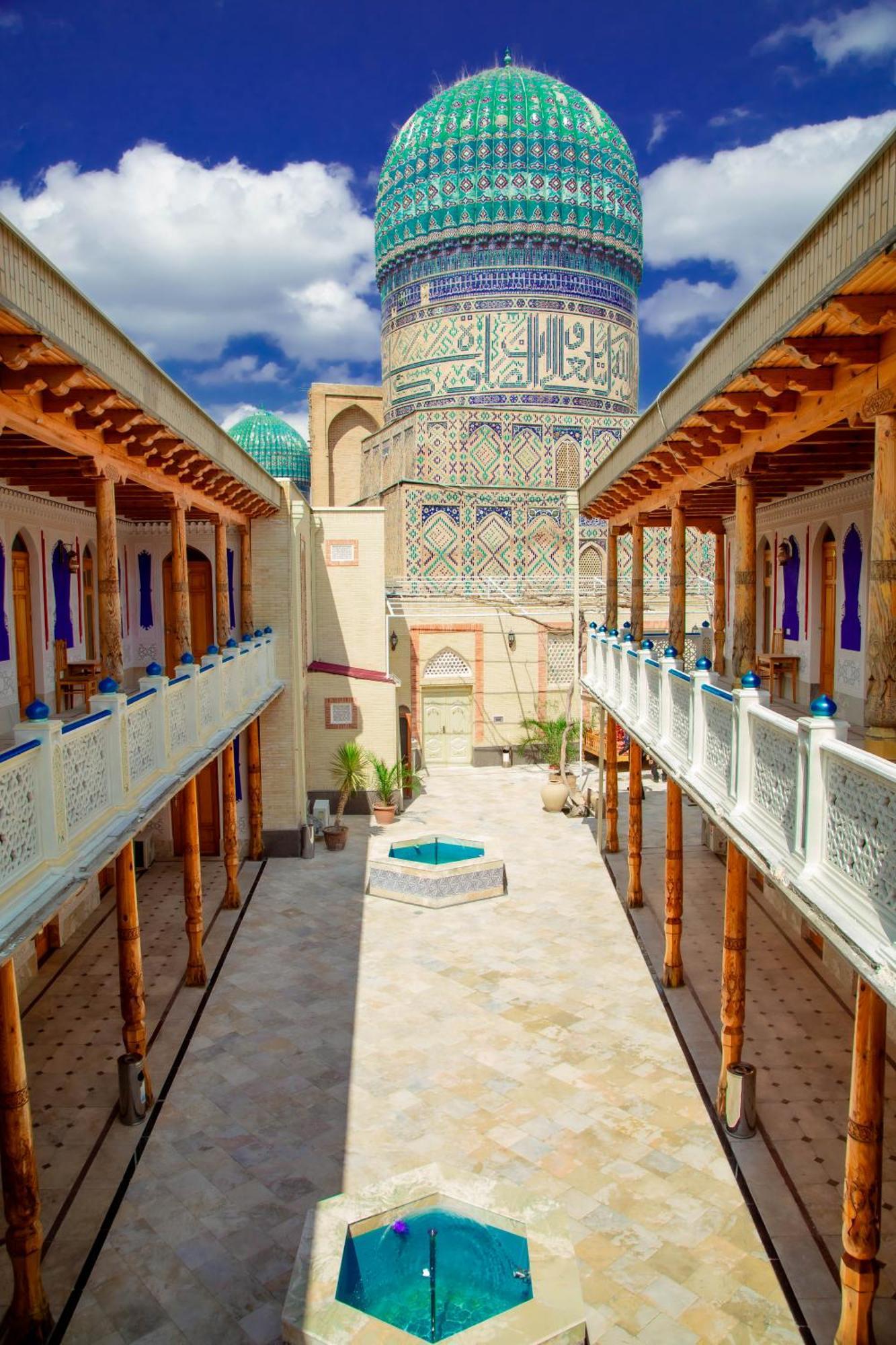 Bibikhanum Hotel Самарканд Екстериор снимка