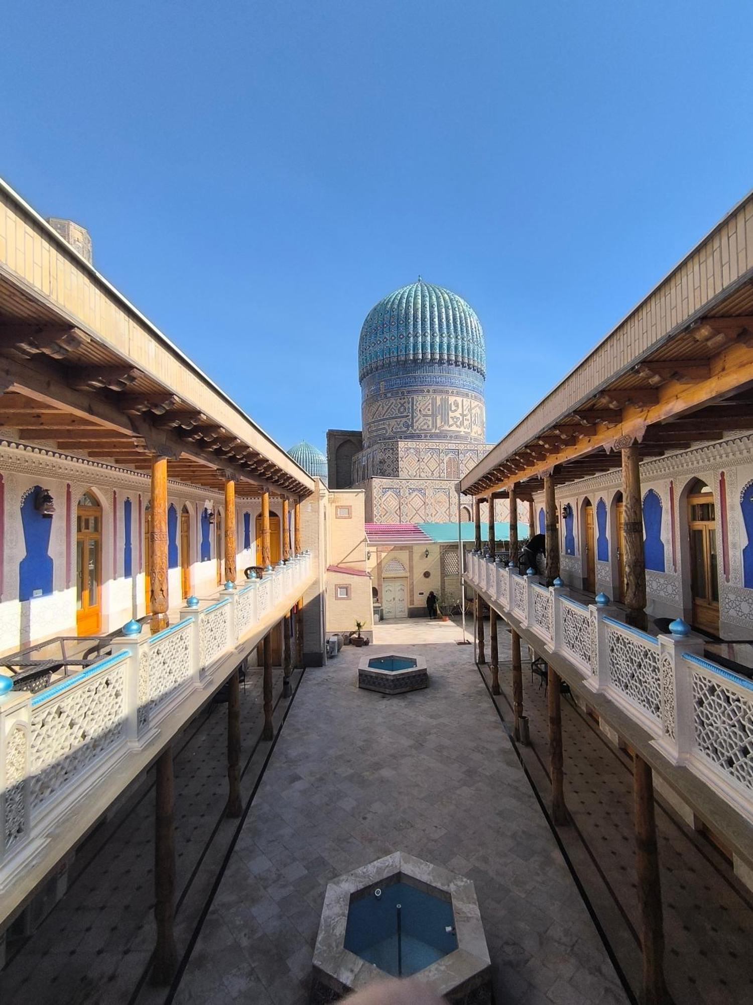 Bibikhanum Hotel Самарканд Екстериор снимка